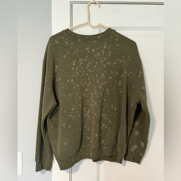 Wild Fable Women's Green Bleached Oversized Crewneck Sweatshirt size Small - Picture 2 of 6